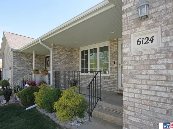6124 S 81st St, Lincoln, NE 68516