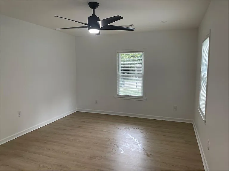 500 Hutchens Rd SE — Photo 29