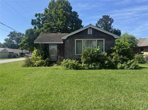 600 Kent Ave, Metairie, LA 70001