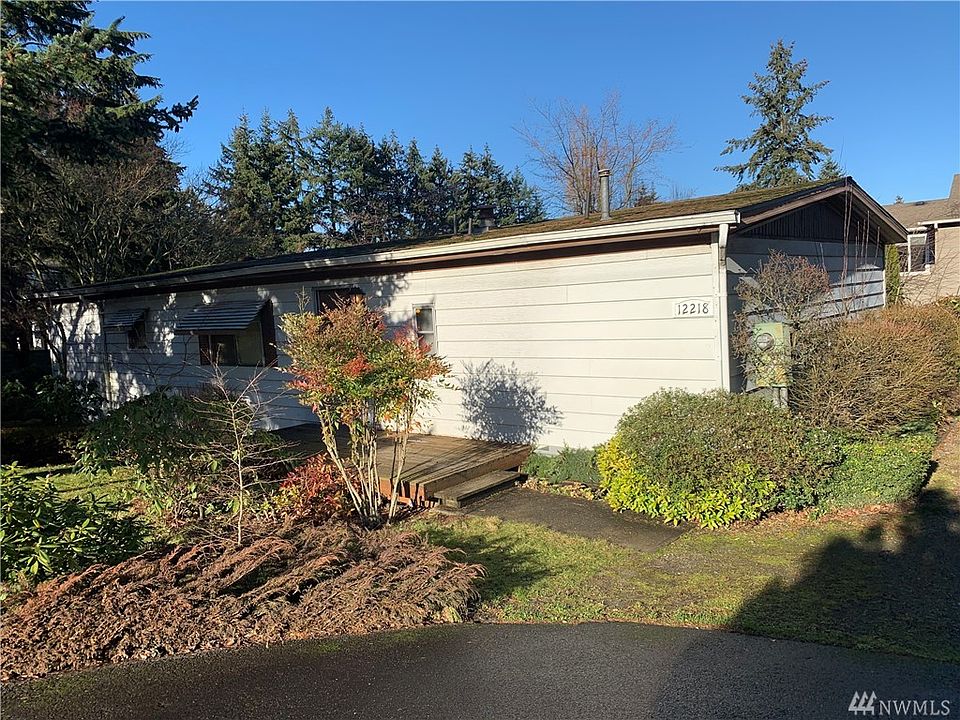 2nd image of 12218 NE 80th St