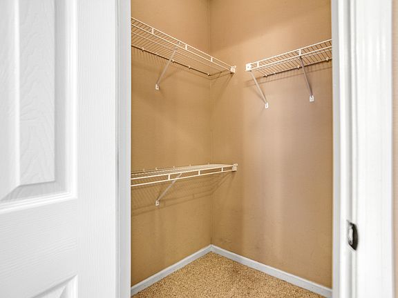 5th image of 1304 Westhampton Dr #1