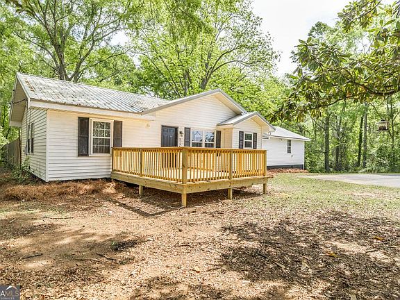5th image of 219 Sleepy Hollow Rd