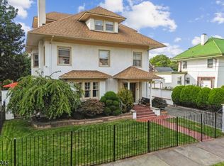 548 Parker St, Newark, NJ 07104