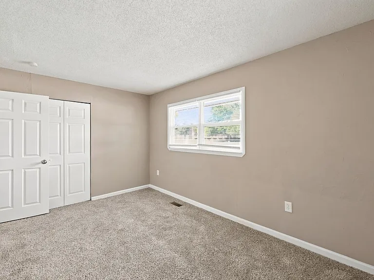 8619 Montery Rd — Photo 9