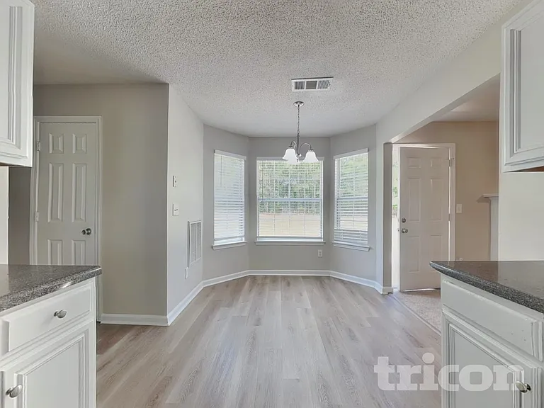 205 Oak Terrace Dr — Photo 6
