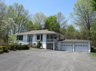 49 Hapeman Hill Rd, Red Hook, NY 12571