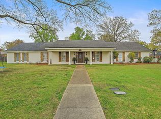 601 Frederick Dr, Cleveland, MS 38732