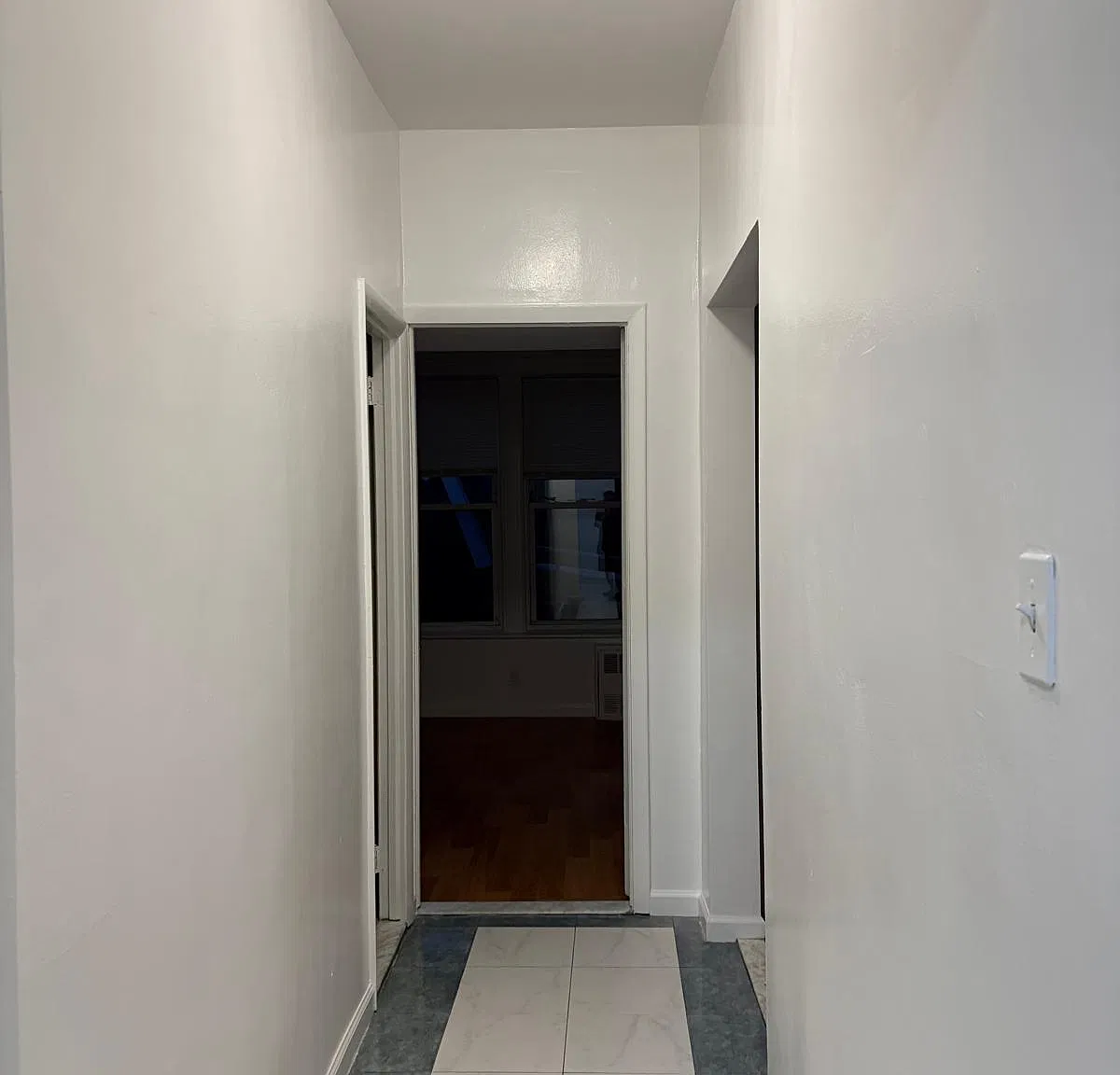 3 bed, 1000 sqft, $3,000 — Photo 2