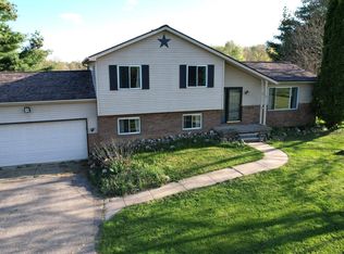 5075 Pratt Rd, Metamora, MI 48455