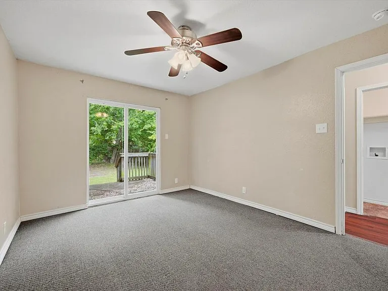 1810 N Alexander St — Photo 10