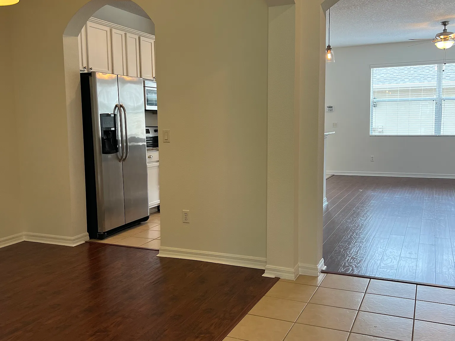 3 bed, 2.5 bath, 1428 sqft, $2,650 — Photo 3