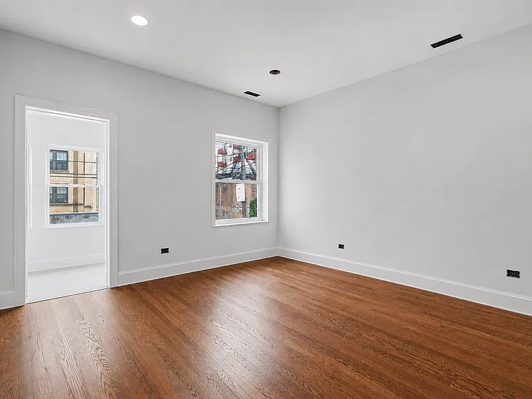 6914 N Sheridan Rd #2 — Photo 11
