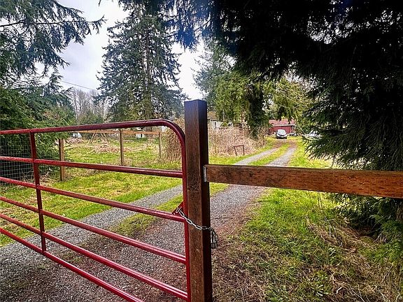 2nd image of 410 99th Avenue SE
