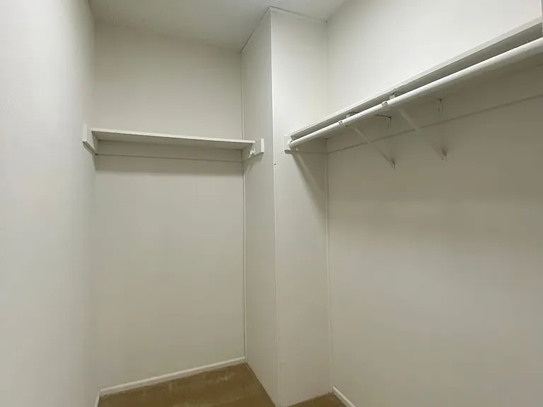 Northridge Place Apartments — Photo 34