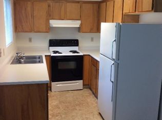 1810 NE Fairview Ave APT A, Grants Pass, OR 97526