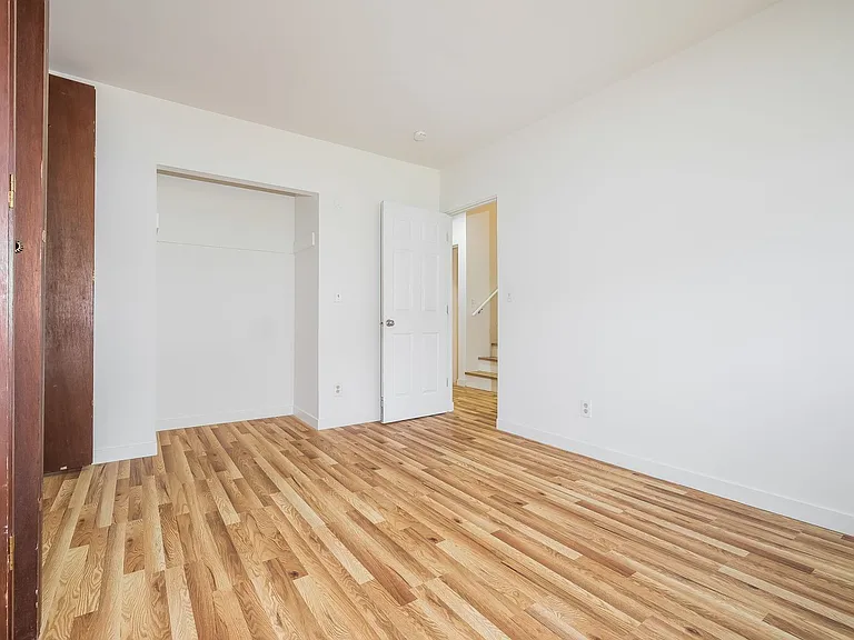 15433 22nd Ave SW — Photo 10