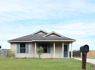 26127 Bobby Gill Rd, Denham Springs, LA 70726
