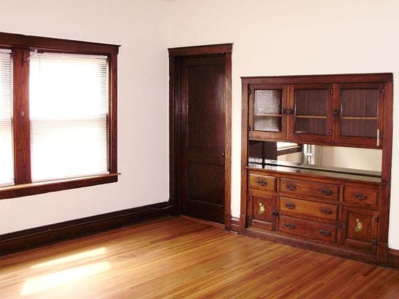 5th image of 901-03 W Diversey Ave #2748-3