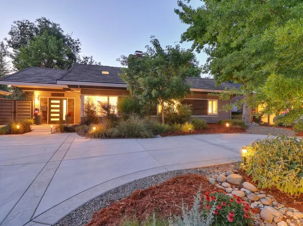 3905 Esperanza Dr, Sacramento, CA 95864