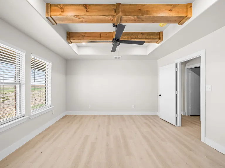 10611 East Cres #7400 — Photo 16