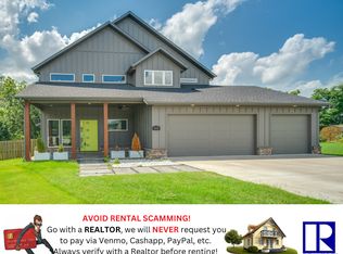 612 S 58th Ct, Rogers, AR 72758
