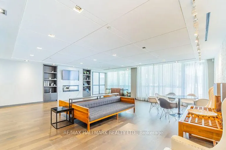 210 Simcoe St #2507 — Photo 13