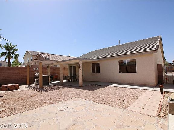 3rd image of 6278 Stone Hollow Ave