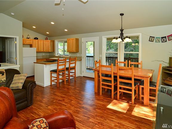 3rd image of 5140 Ramblewood Ln SE
