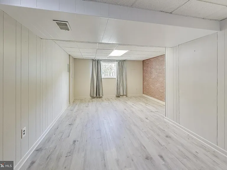 9217 Briarchip St — Photo 26