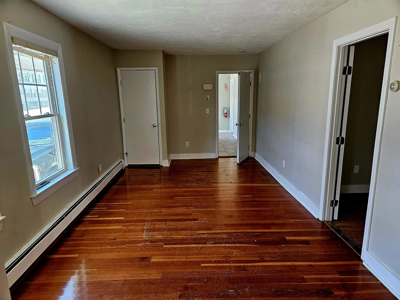 2 bed, 900 sqft, $1,750 — Photo 4