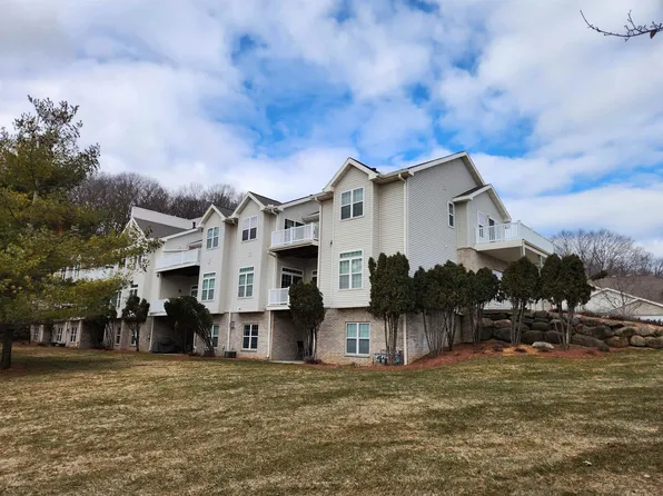 W11547 Island View Ct, Lodi, WI 53555