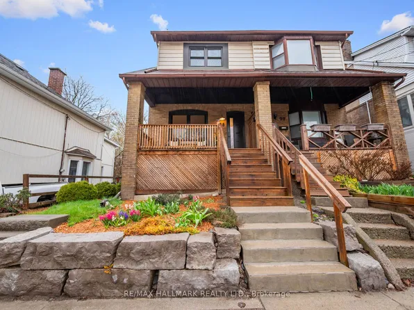 88 Eastwood Rd, Toronto, ON M4L 2C8