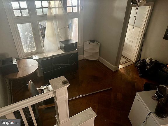 3rd image of 846 S 58th St
