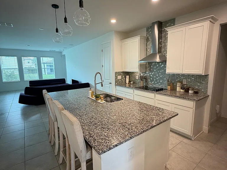 14845 Milfoil Ave — Photo 5