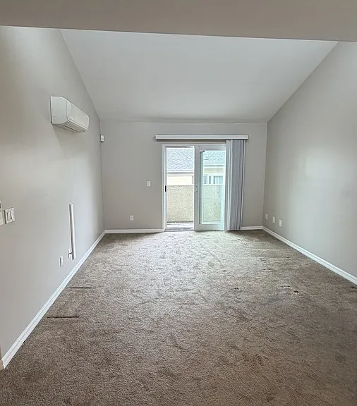 5252 Balboa Arms Dr #242 — Photo 3