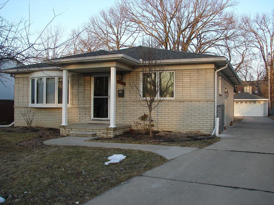 1st image of 28004 Elba St