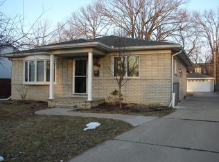 28004 Elba St, Saint Clair Shores, MI 48081