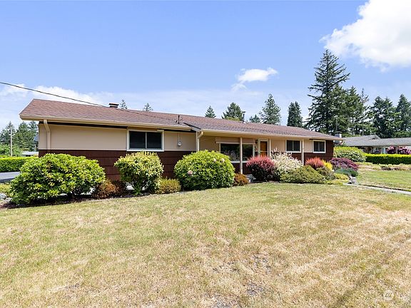 4th image of 10119 Forest Court SW