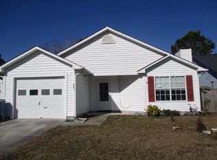 2041 W Windgate Ct, Jacksonville, NC 28546