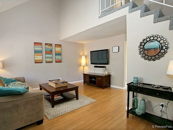 4th image of 5015 Ducos Pl