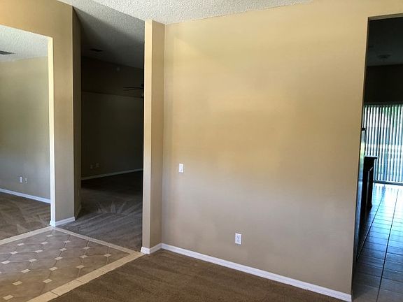 5th image of 10387 Meadow Point Dr