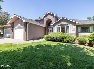 2451 E Grandview Dr, Coeur D Alene, ID 83815