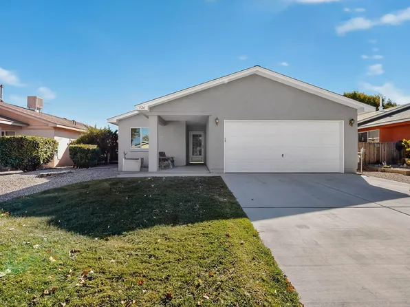 924 Perry Meadows Dr NE, Rio Rancho, NM 87144