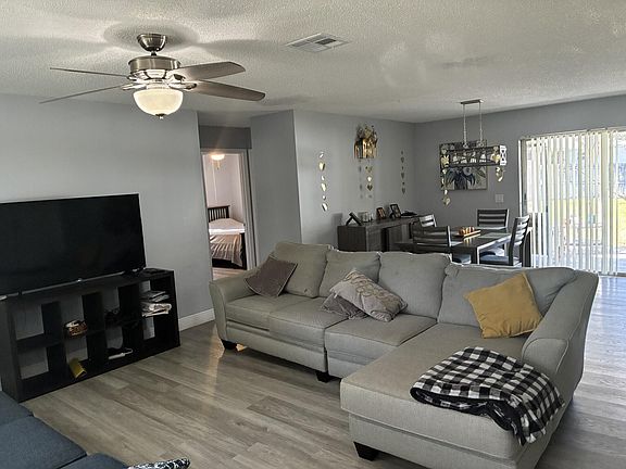 3rd image of 2434 SE Sidonia Street