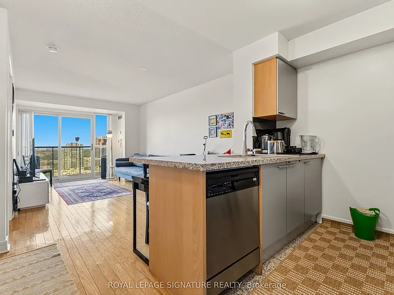 16 Harrison Garden Blvd #1609 — Photo 11