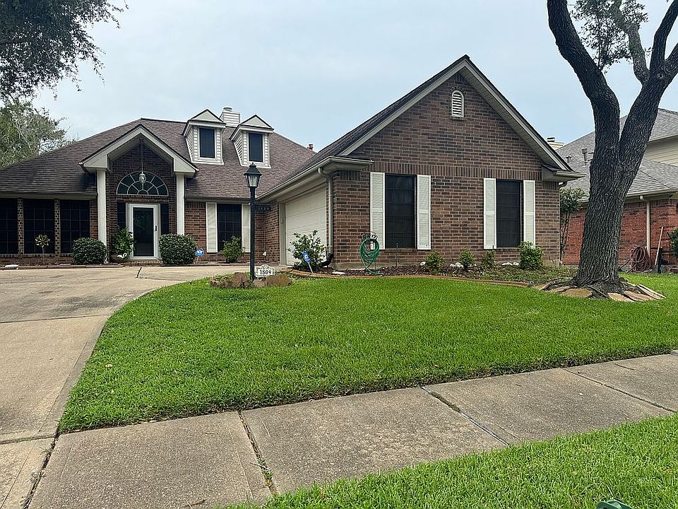 1st image of 1809 Oakbrook Cir