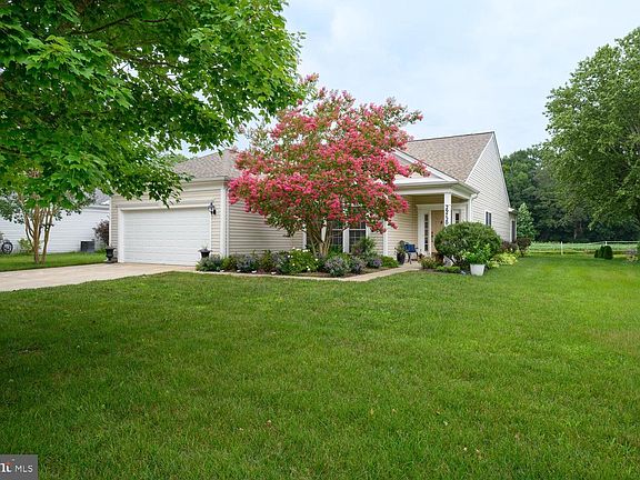 2nd image of 29720 Lyons Dr