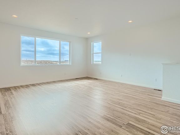 3rd image of 2476 Cottongrass Ave