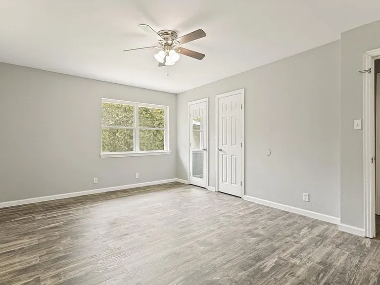 5786 Rockhill Rd — Photo 9