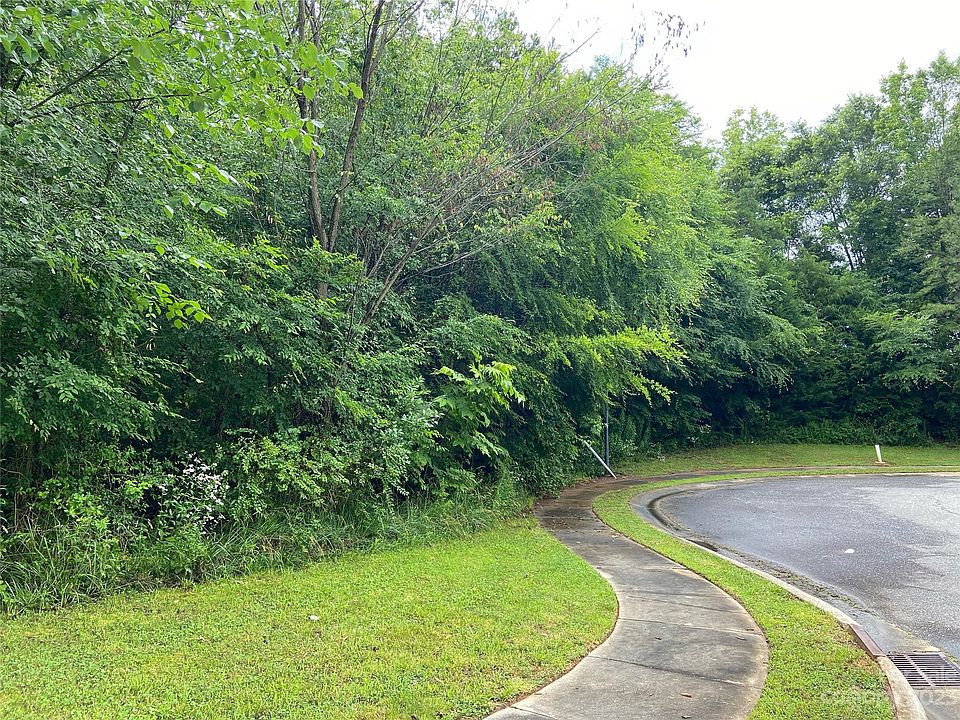 2nd image of 4901 Timberline Ln